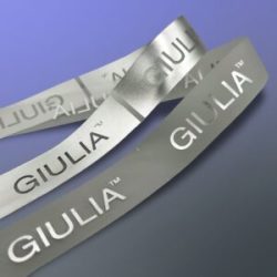Прозорі силіконові етикетки для одягу з друком логотипу / Transparent silicone clothing labels with logo printing / Label of World