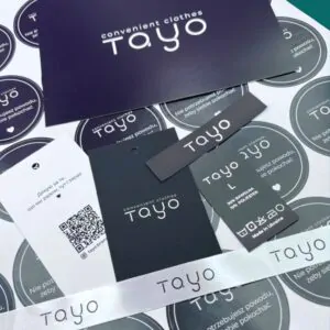 Темно-сині, чорні та білі етикетки, стікери TAYO.
